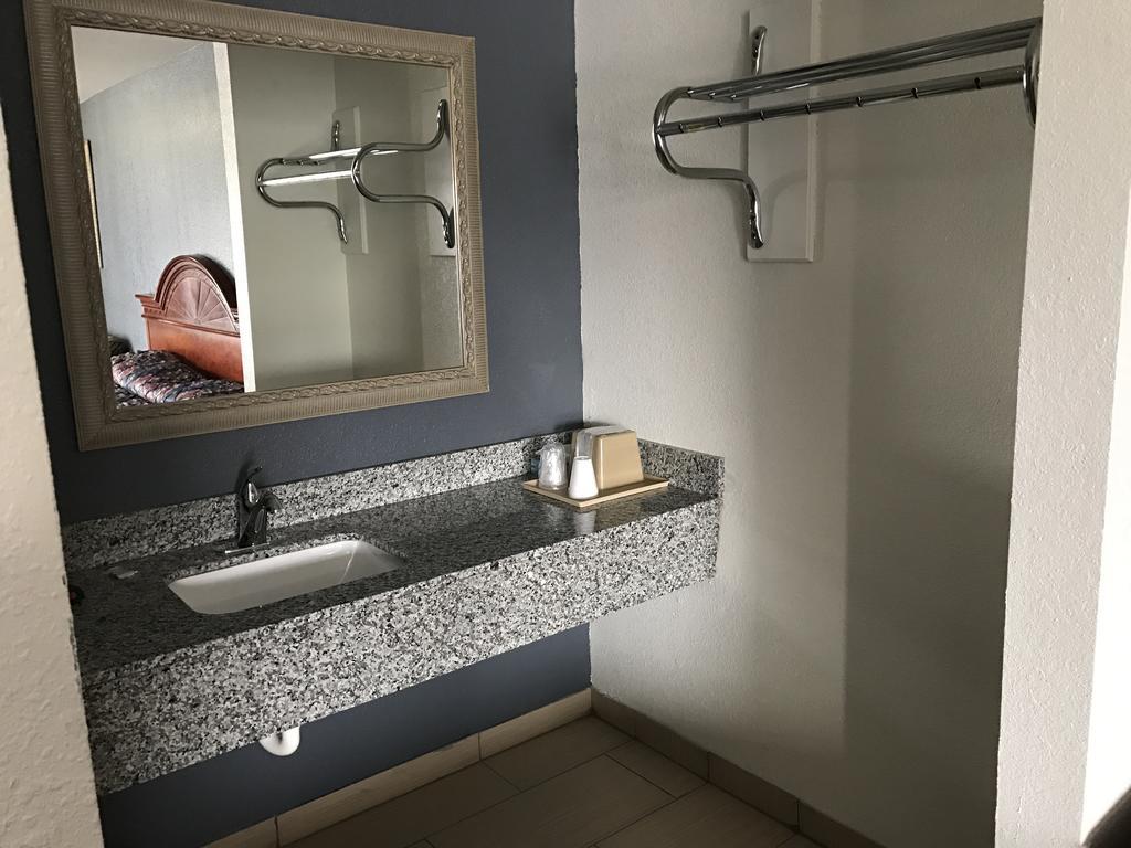 Sallisaw Inn Eksteriør billede
